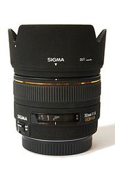 SIGMA 30 mm f/1, 4 EX DG for Nikon  
