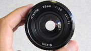 ПРОДАМ ОБЪЕКТИВ ШИРОКОУГОЛЬНЫЙ Nikon  NIKKOR  35mm  f/2, 8  на Nikon-MADE IN JAPAN